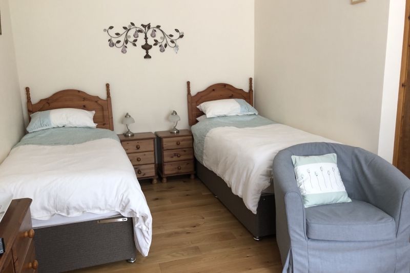 The Torridge room close to Holsworthy and Bude can be a Double, Twin or Triple room.