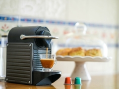 coffee and cream tea