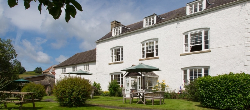 Accommodation for Large Groups in Devon